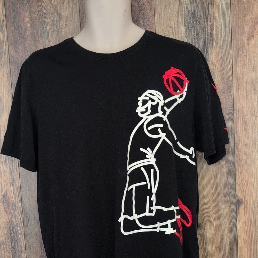 Nike Black/Red LeBron James Short Sleeve Graphic Logo Tee L